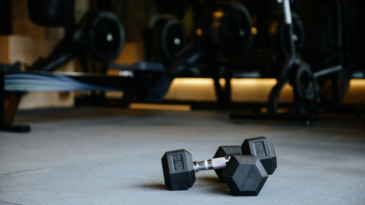 How to Start Strength Training: A Beginner's Guide | Best Personal Trainer Fitness Gym In Singapore | Surge PT: Strength & Results how to start strength training | Best Personal Training Fitness Gym Singapore | Surge PT: Strength & Results